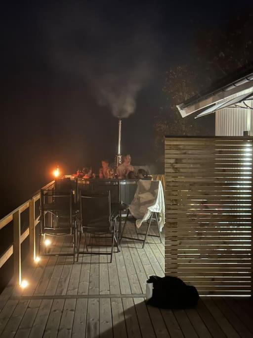 Eget Hus Med Badtunna I Skaergardsmiljoe Villa Kristinehamn Exterior photo